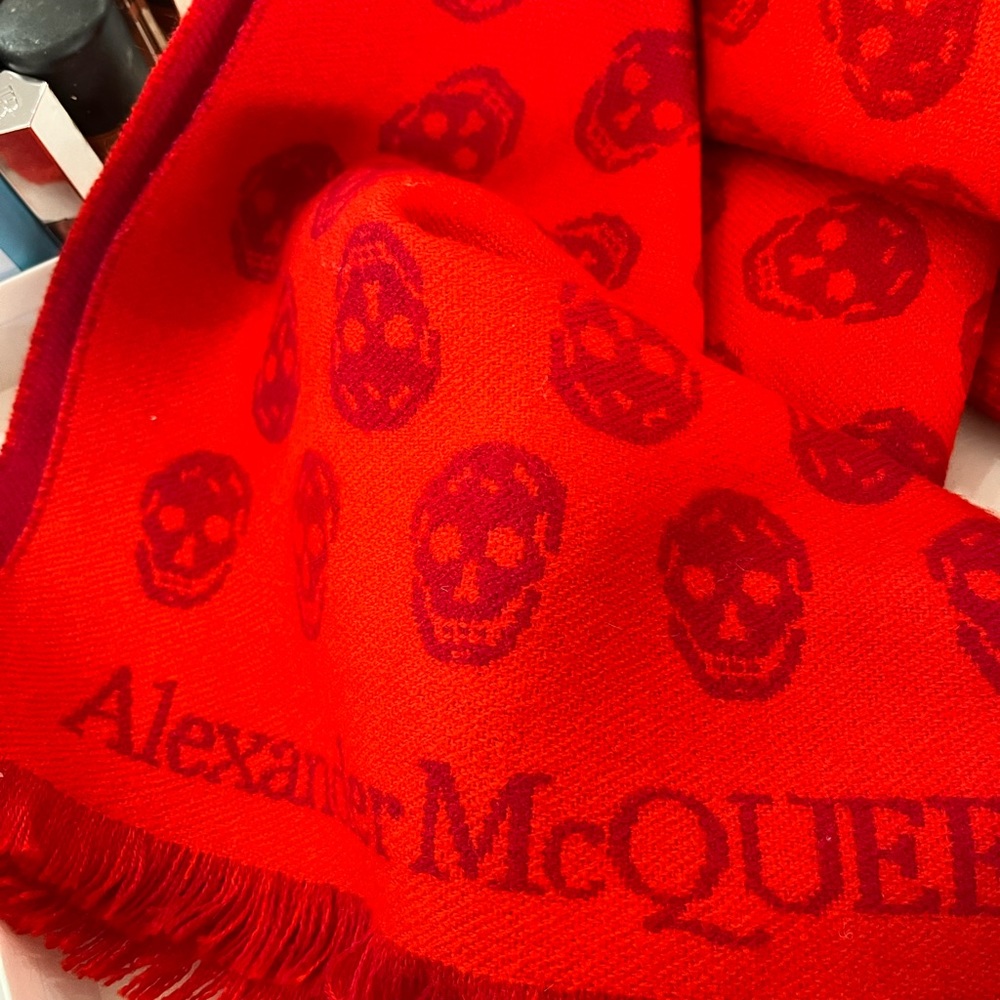 Alexander McQueen wool scarf
